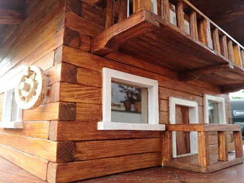 Zahradní dekorace ze dřeva Alpský Dům